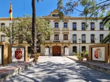 Puertas abiertas en el Acuartelamiento de San Juan de Ribera