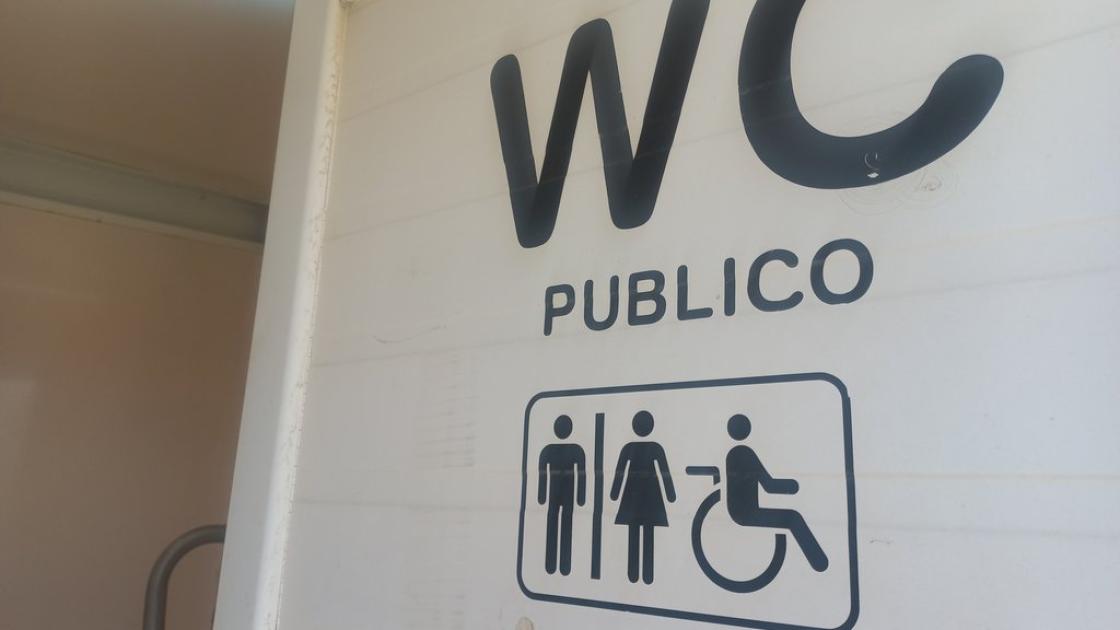 Availability of adapted bathroom.