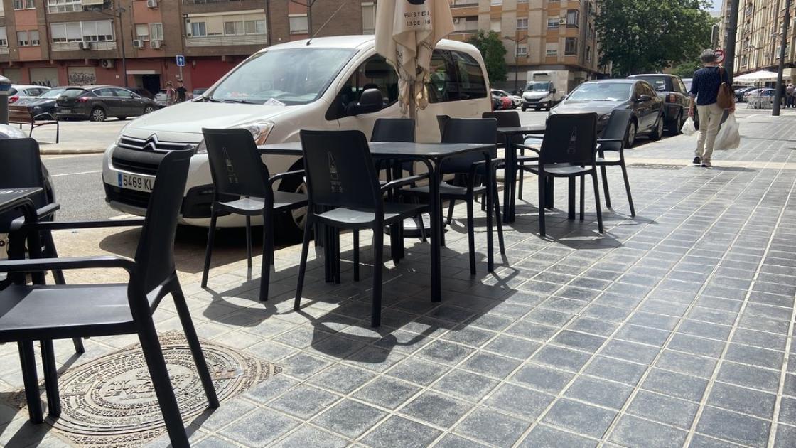 Terrassa exterior accessible.