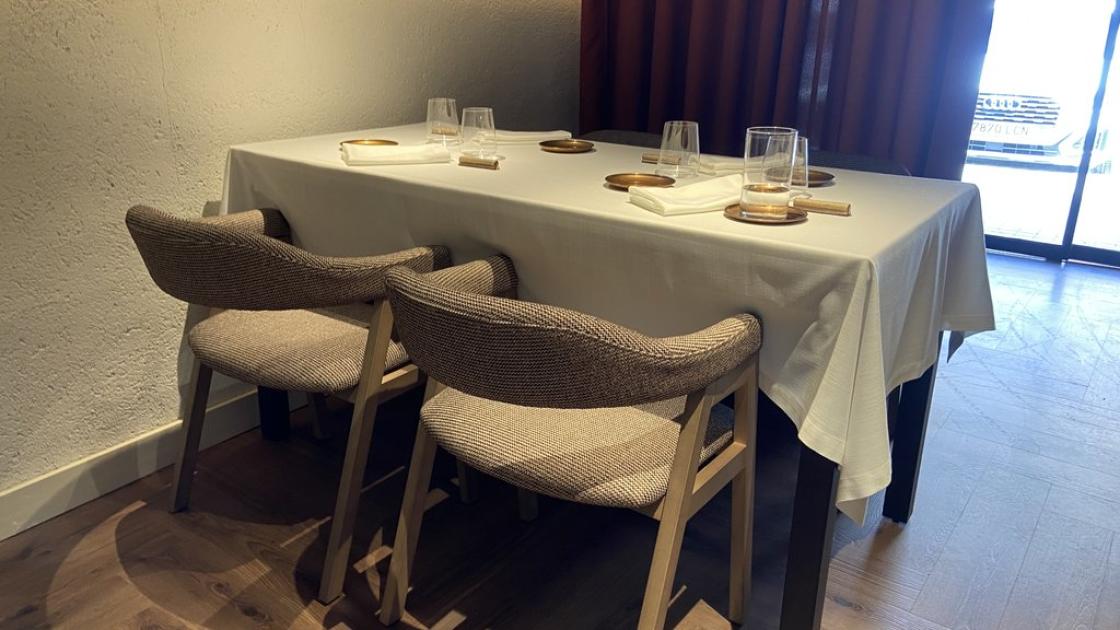 Accessible tables with suitable height and properly lit.