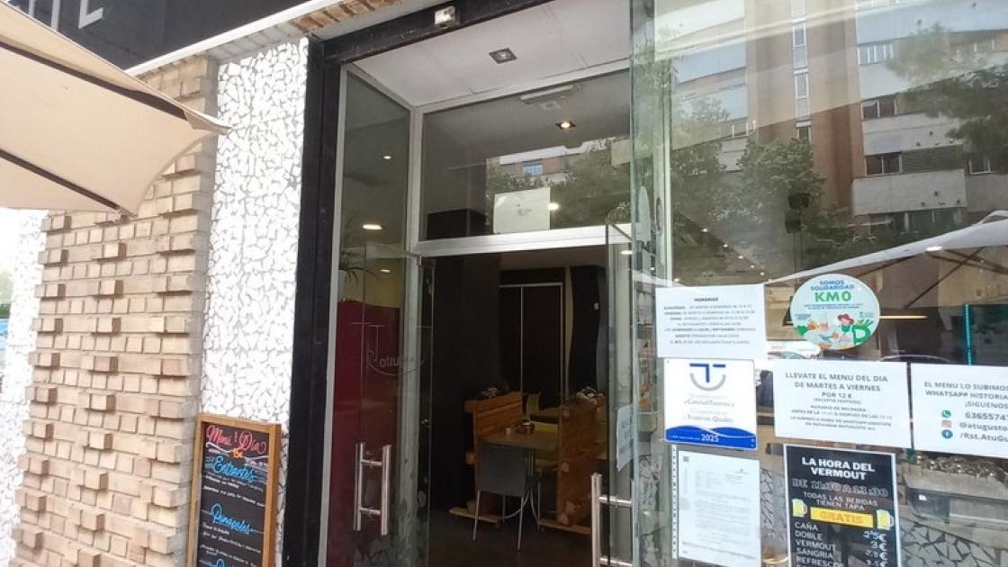 Puertas abatibles con anchura accesible.