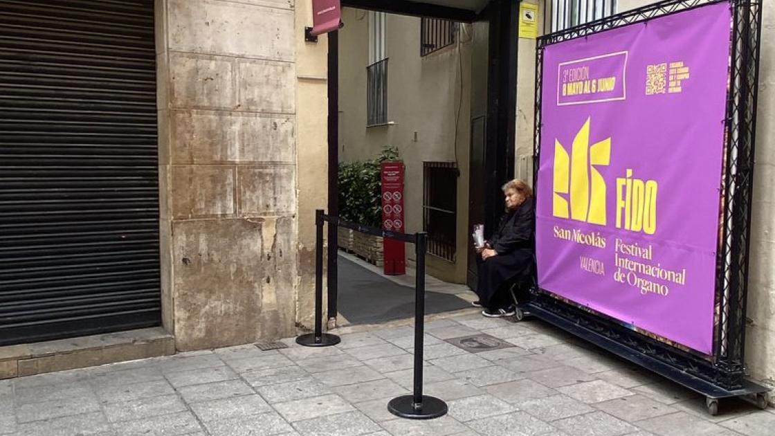 Primeras puertas de acceso al establecimiento.