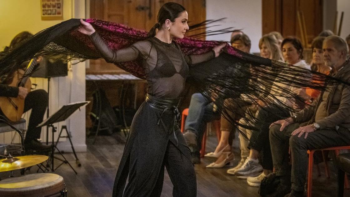 Espectáculo cercano al espectador para mayor visibilidad.