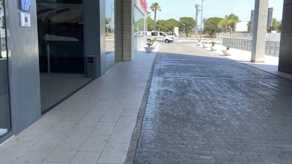 Accessibilitat exterior correcta.