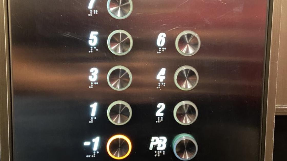 Accessible elevator. Control panel at correct height, with braille buttons, illuminable and with sound alerts.