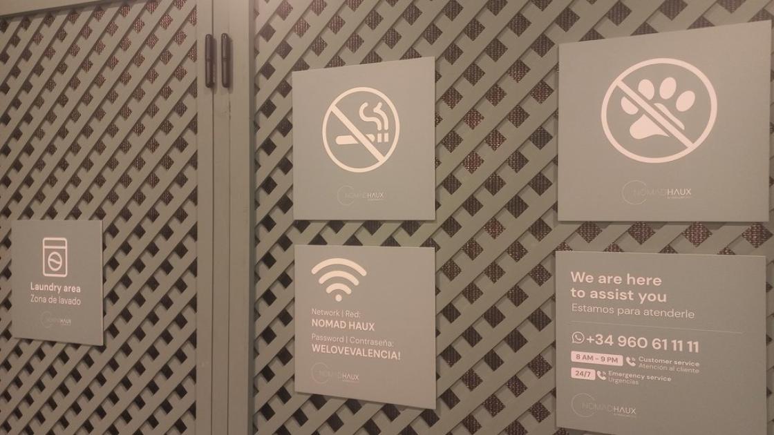 Alternative communication using pictograms.