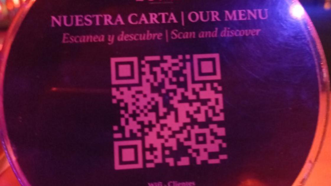 Sistema de acceso a la información de interés a través de QR