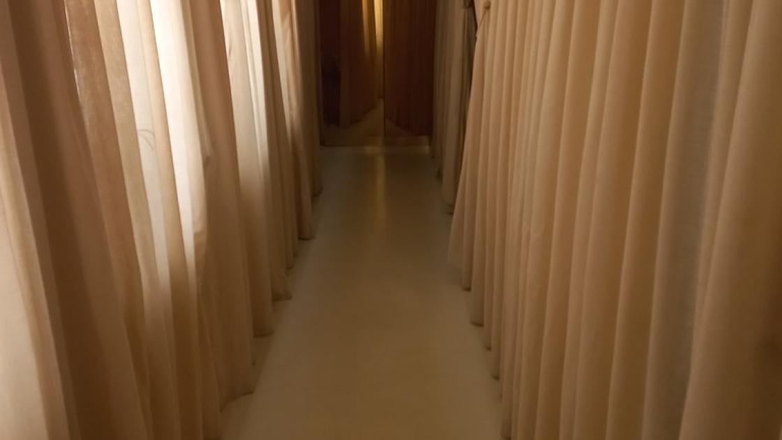 Routes easily recognizable by the arrangement of equipment and furniture.