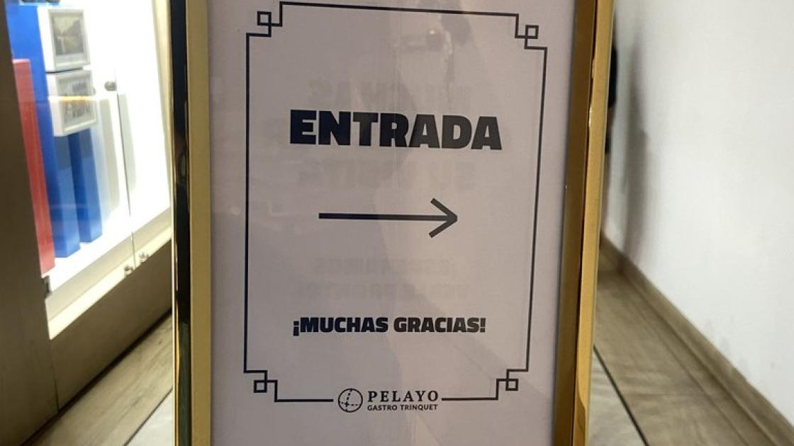 Senyalització d'espera per a l'atenció al client.