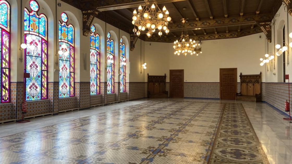 Accessible and spacious event rooms with furniture available according to different needs.