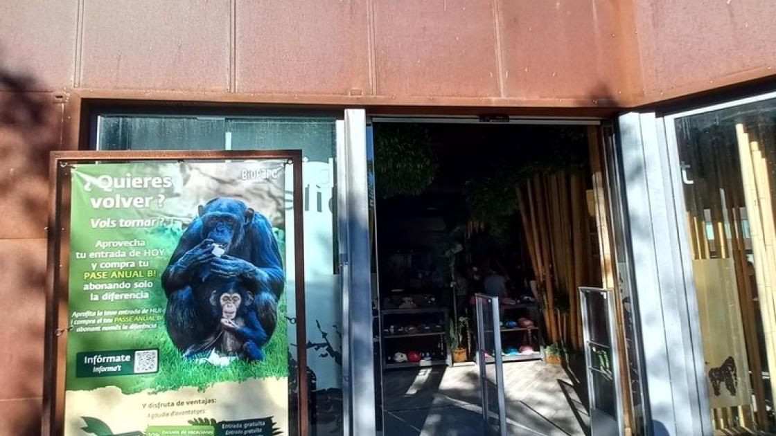 Acceso amplio sin obstáculos.