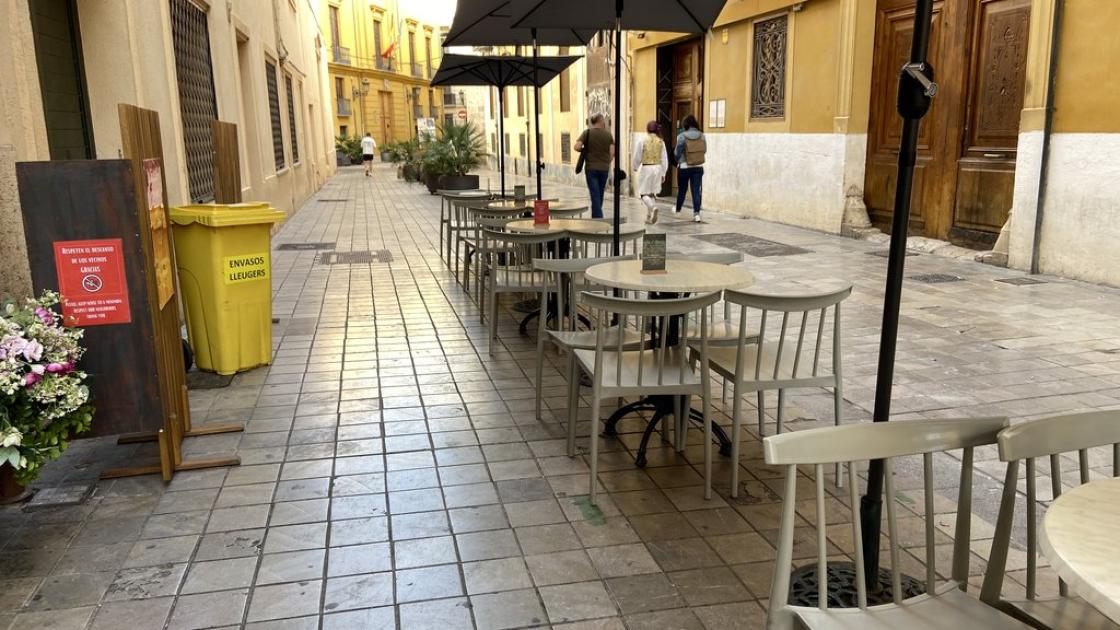 Accessibilitat exterior adequada.