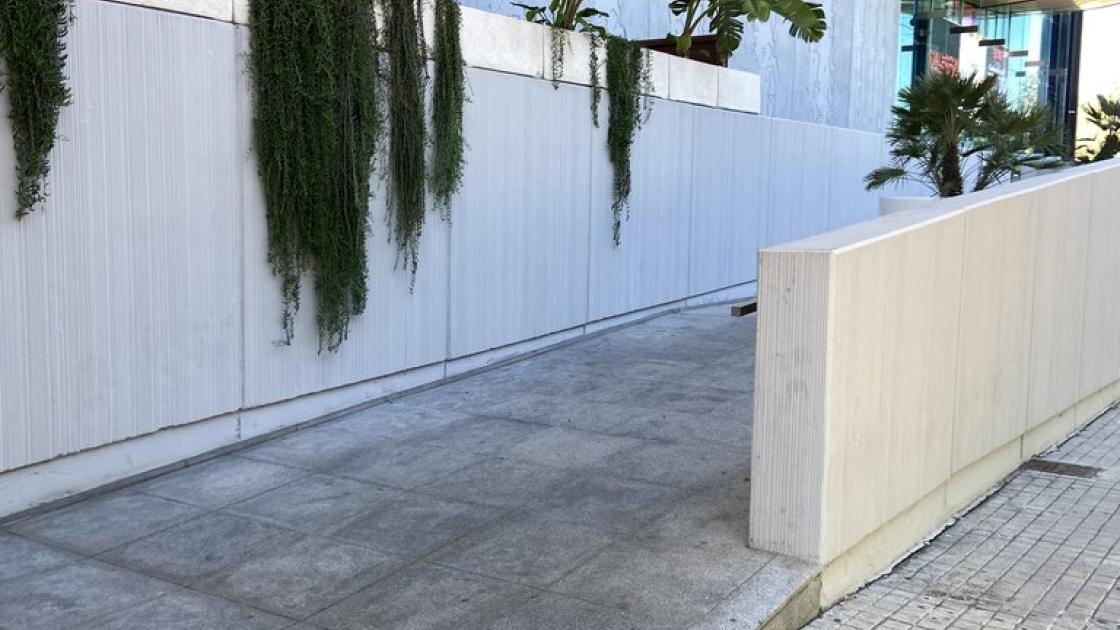 Access ramp adjacent to the main entrance.