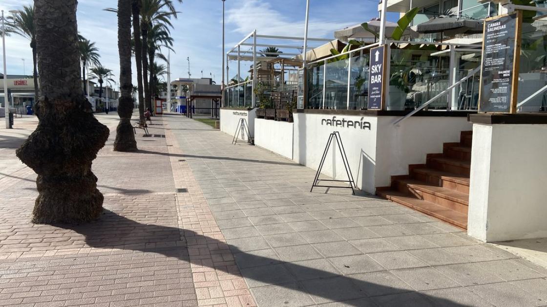 Accessibilitat exterior adequada.