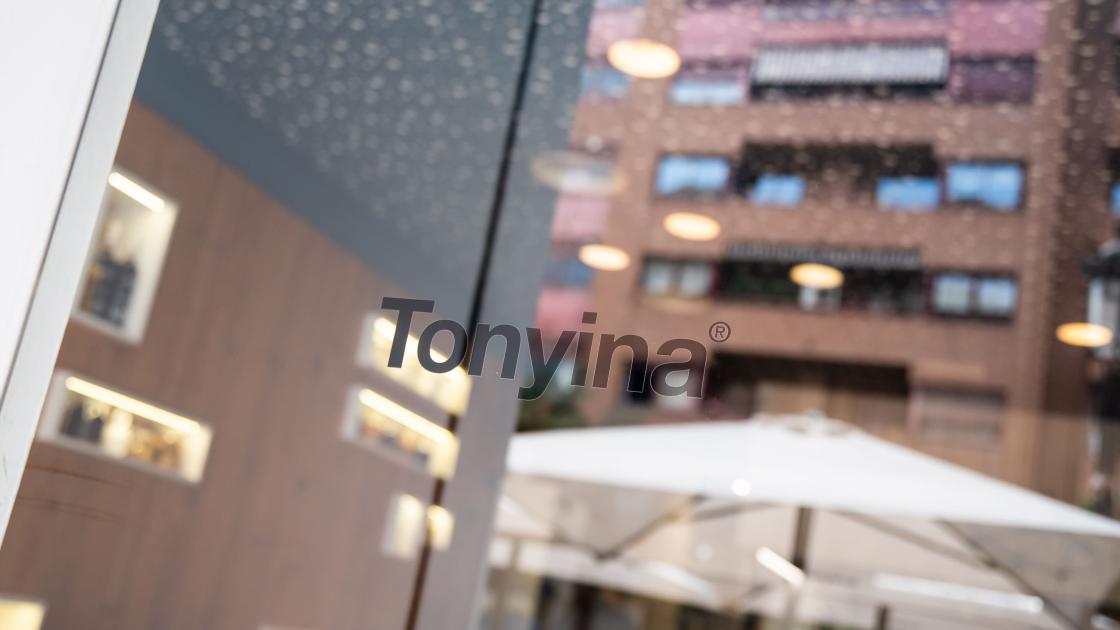 Bar Tonyina