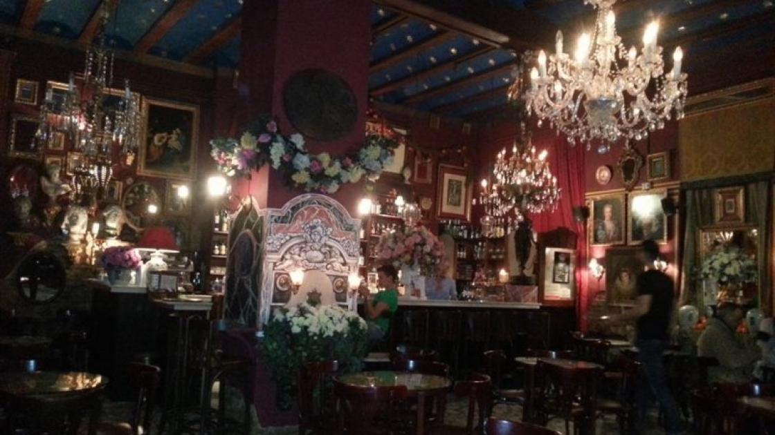 café de las horas bar