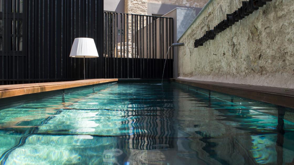 Caro Hotel