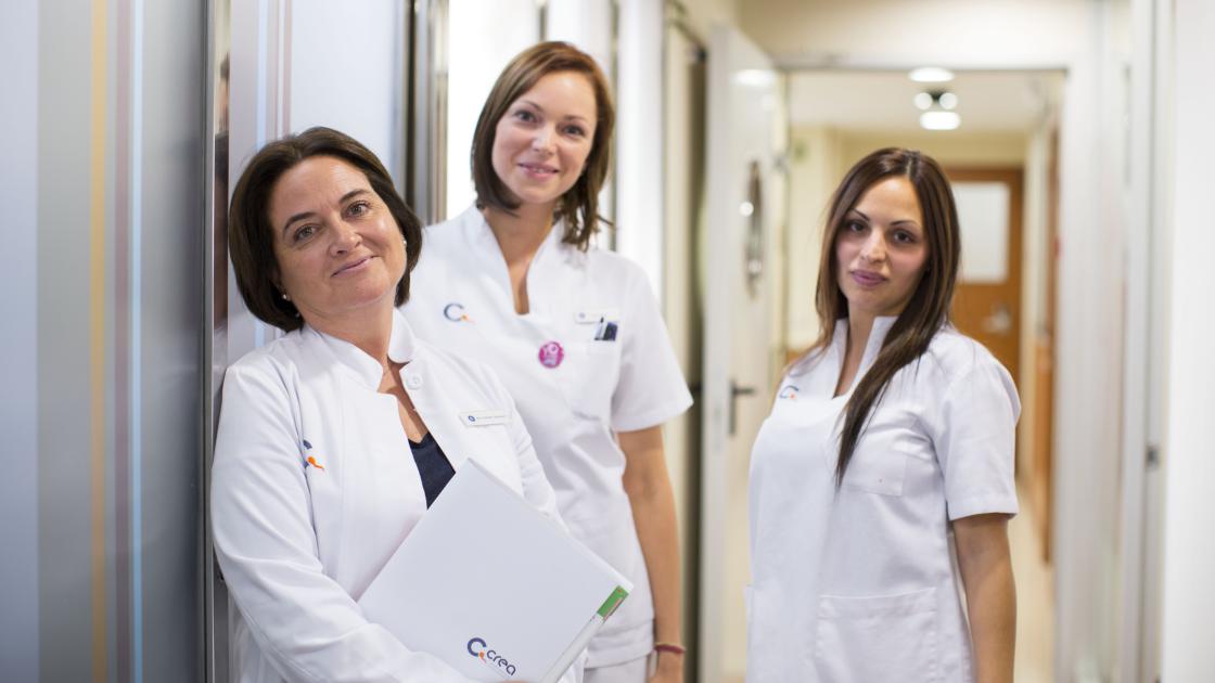 equipo médico centro de reproducción asistida crea