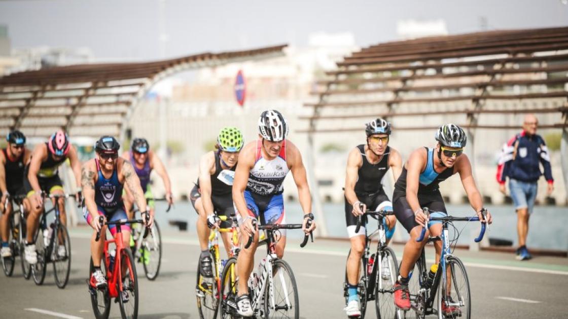 deportistas de la federación triatlón comunidad valenciana
