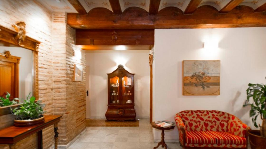 hotel ad hoc monumental