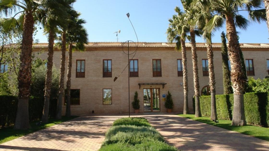exterior del hotel ad hoc parque golf