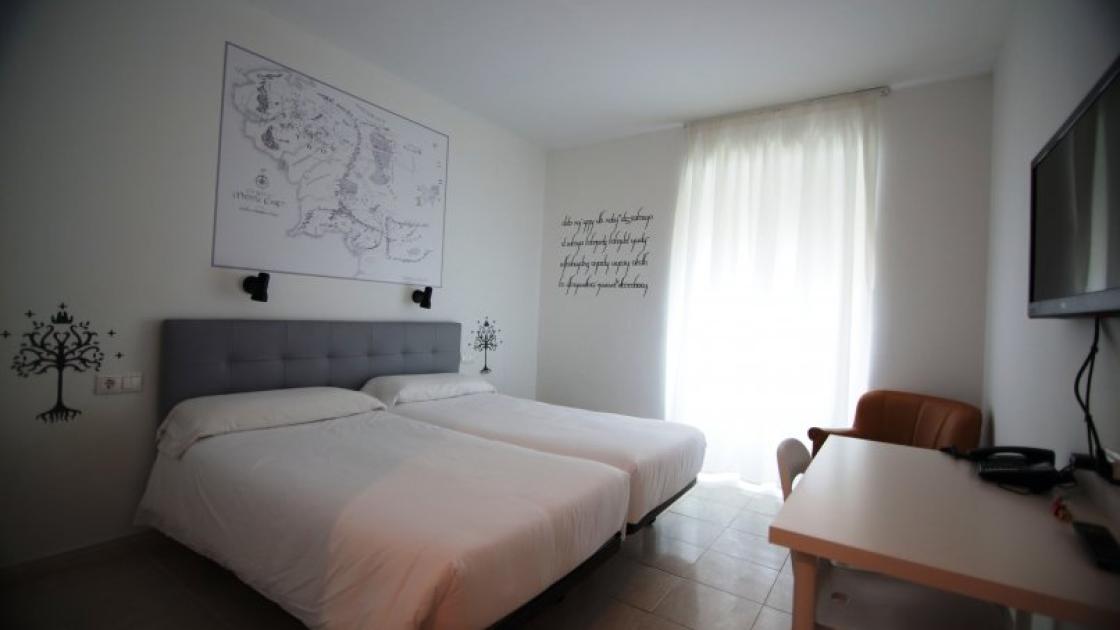 hotel casual valencia del cine habitación