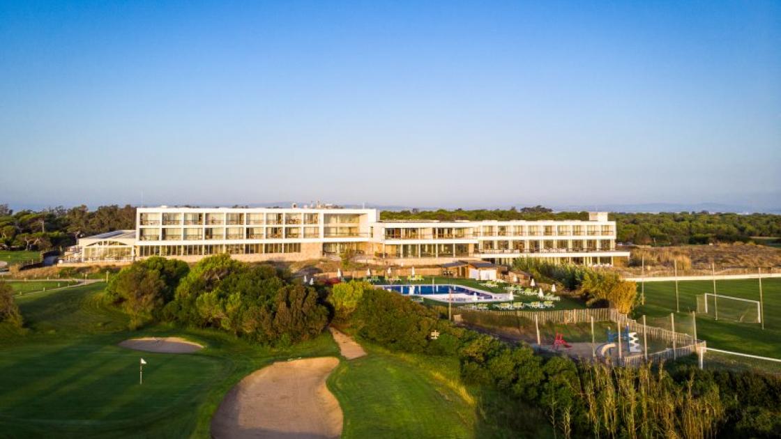 hotel parador el saler detalle jardin exterior