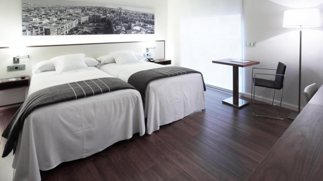 hotel primus valencia habitación