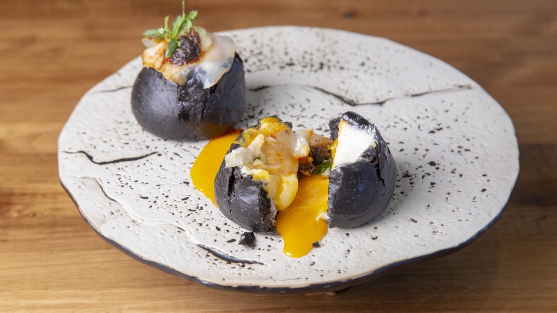 plato de postre en restaurante la marítima veles e vents