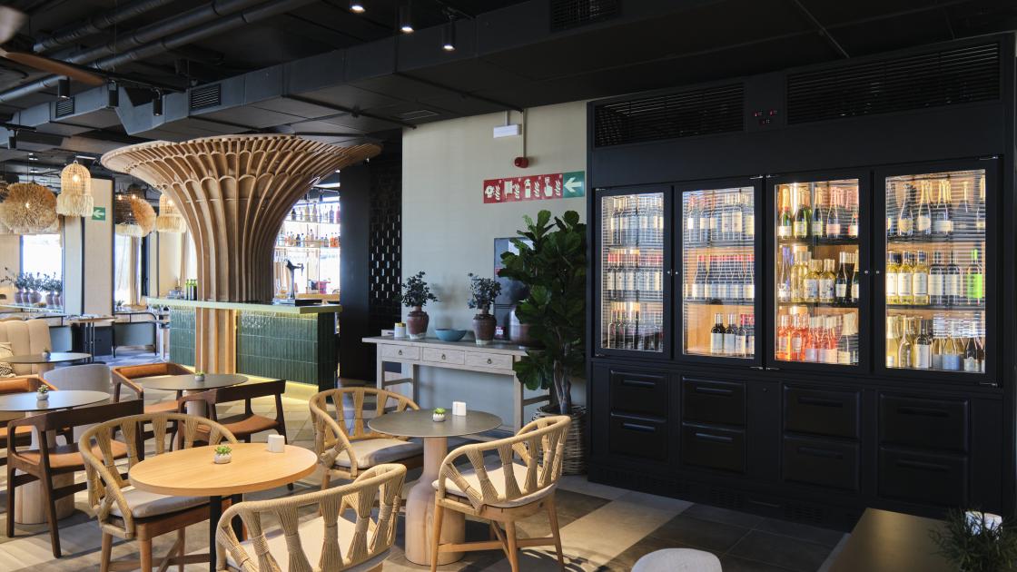 Luz de LÚA BAR & Restaurant