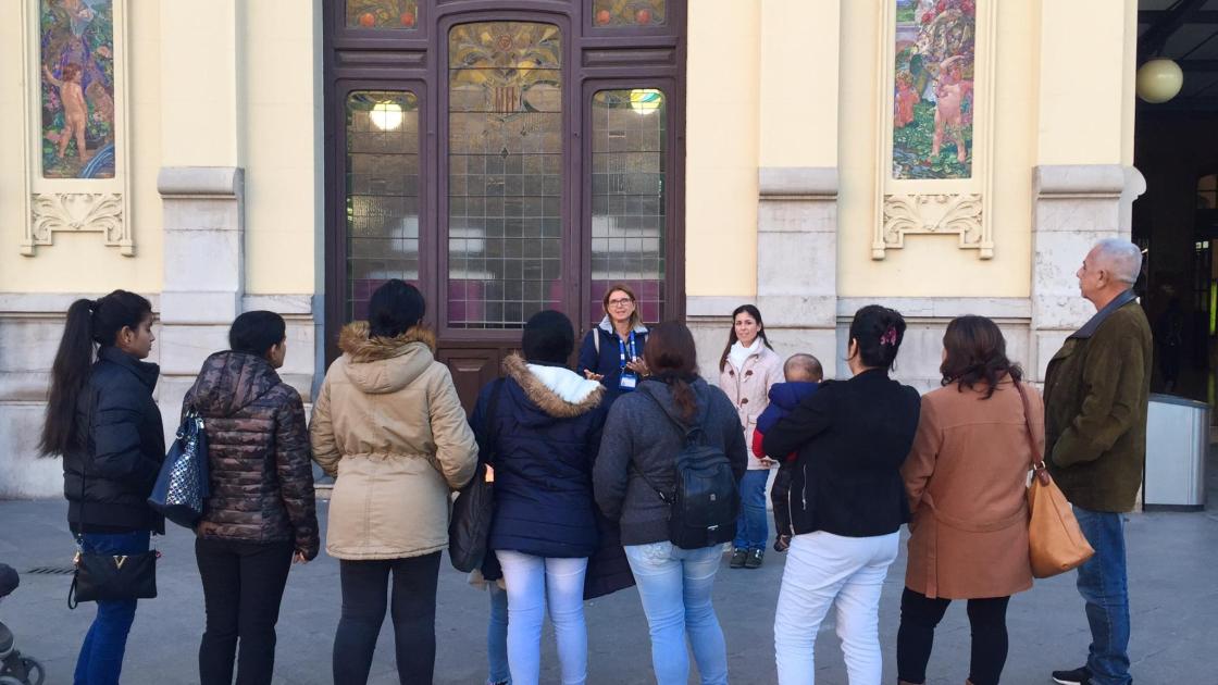 estación del norte detalle visita guiada exterior