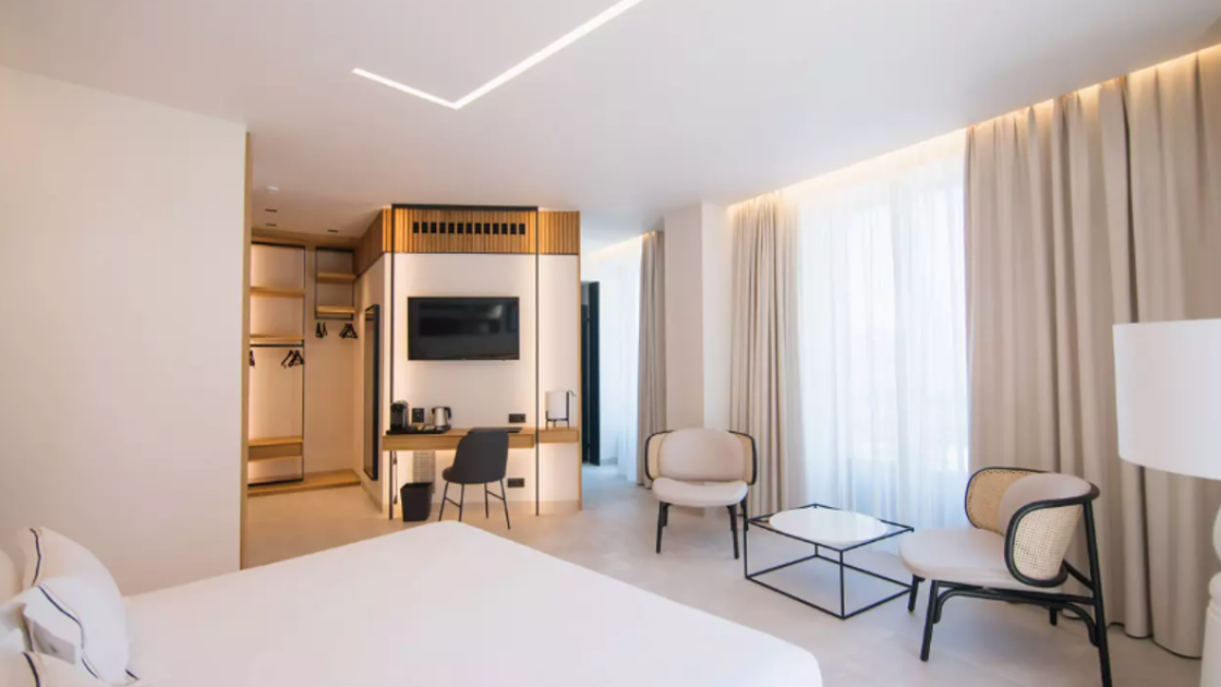 MYR Hotel Puerta Serranos