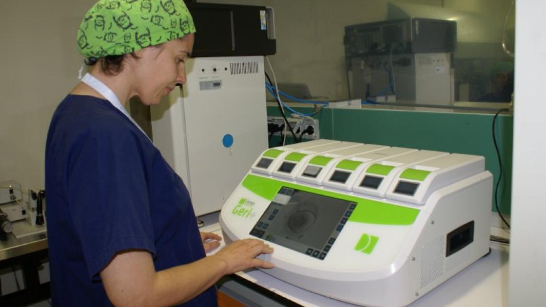 monitor pruebas en hospital quirón salud