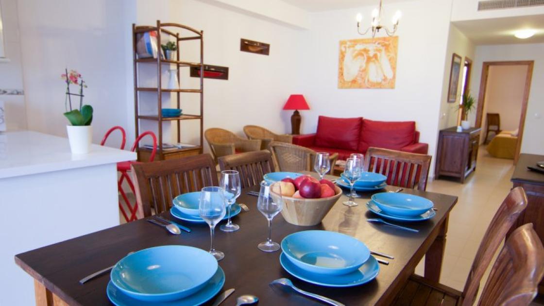 sea you apartamentos valencia detalle mesa desayuno