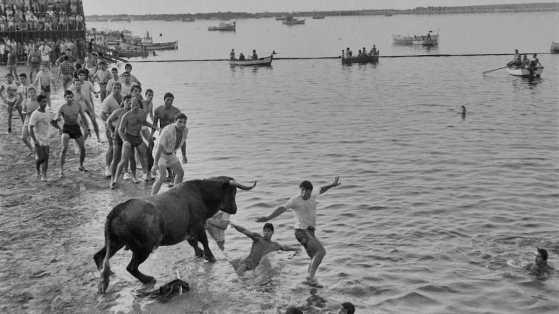 Exposición de fotografía «España Oculta» de Cristina García Rodero en el IVAM 