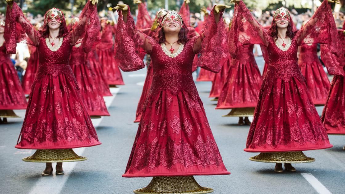 moros y cristianos