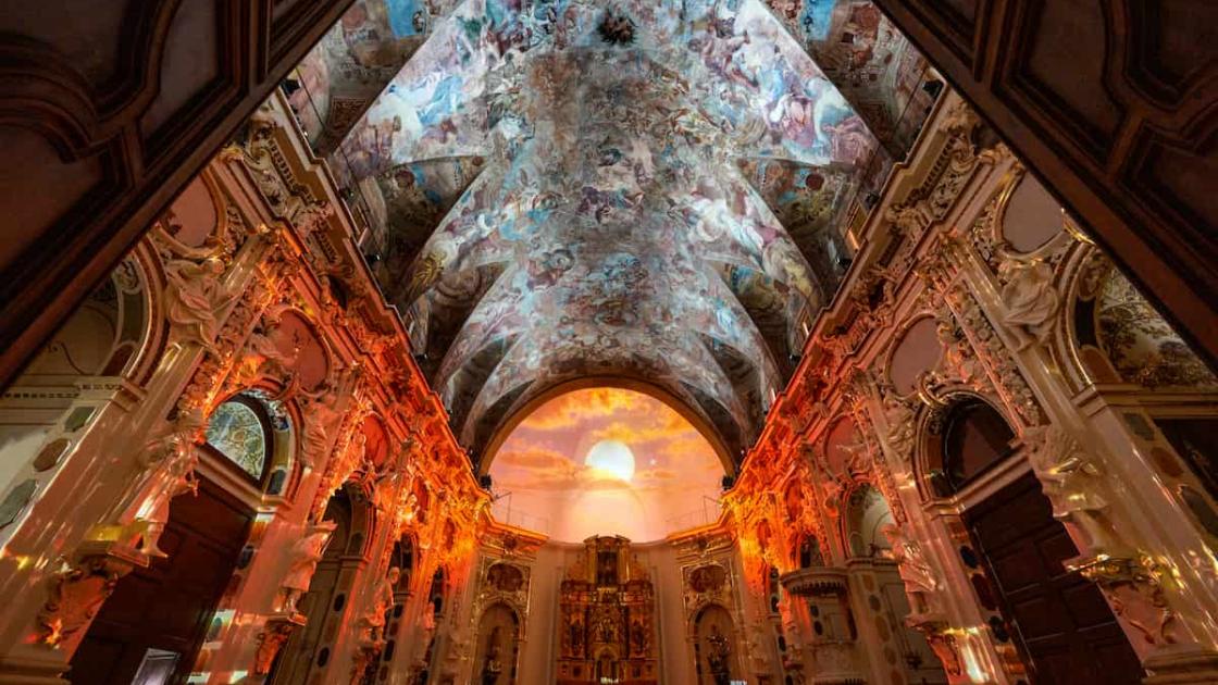 Ven a la Iglesia de los Santos Juanes a València 