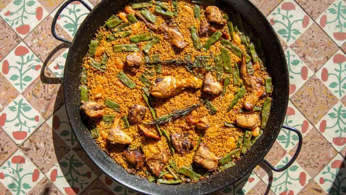 Aprende a cocinar paella en València