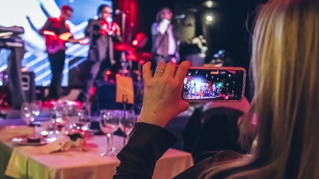 Cena-tributo Bee Gees en el Casino Cirsa