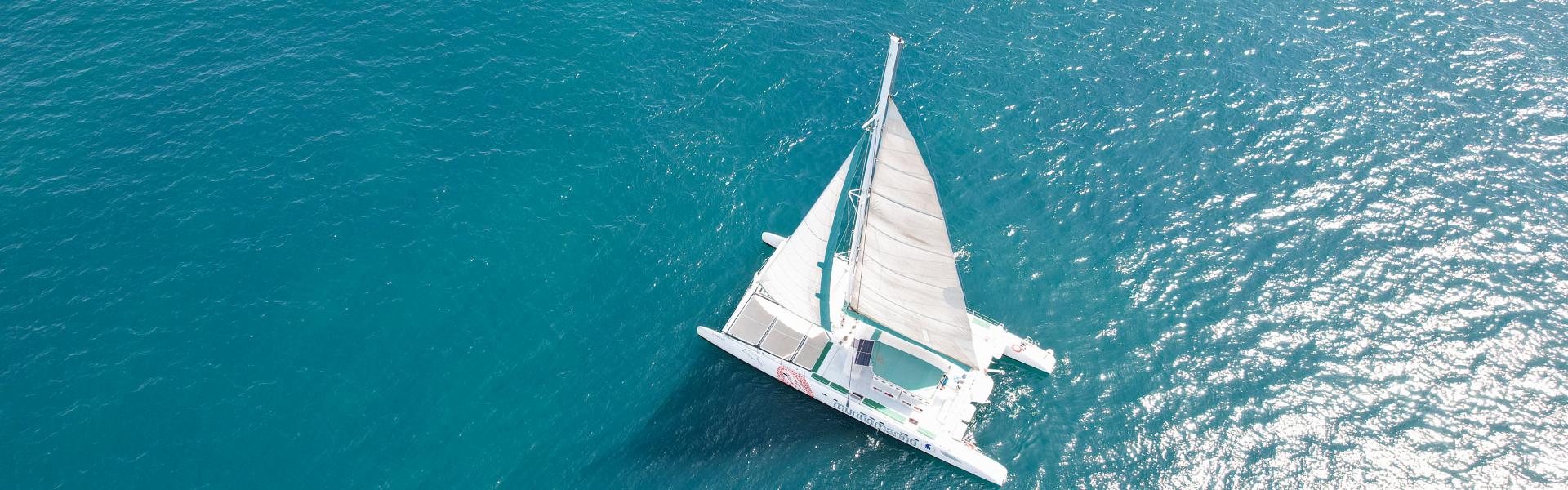 Excursion a vela Mundomarino