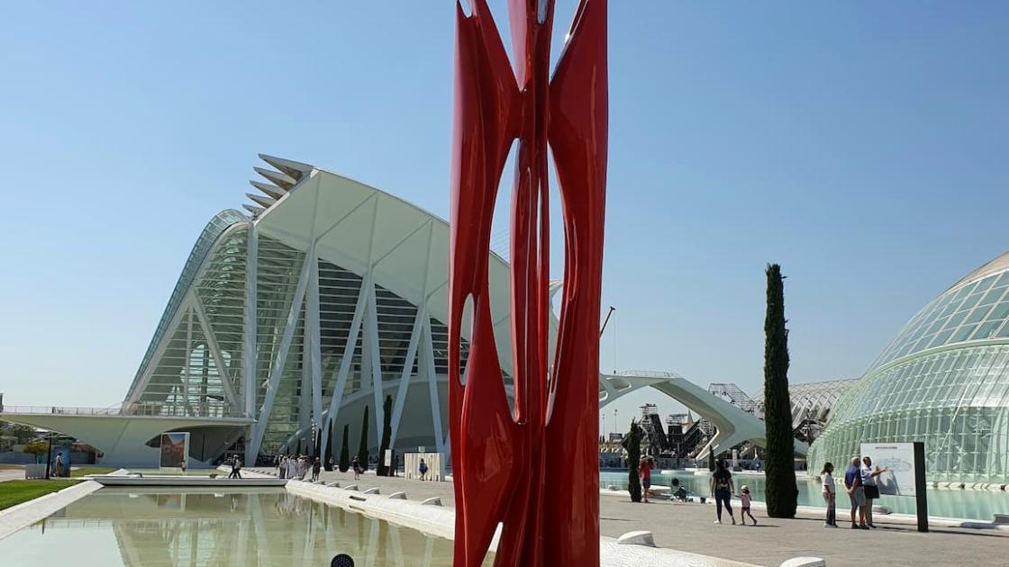 Exposición Atchugarry Ciudad de las Artes y las Ciencias
