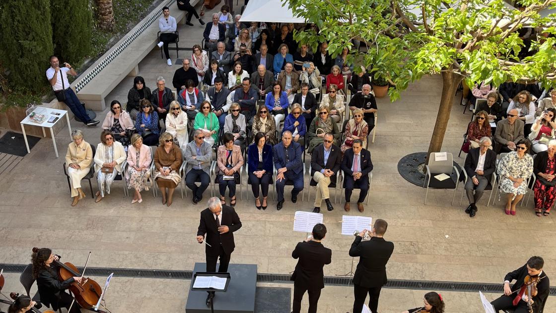 concierto con público en el Colegio del Arte Mayor de la Seda