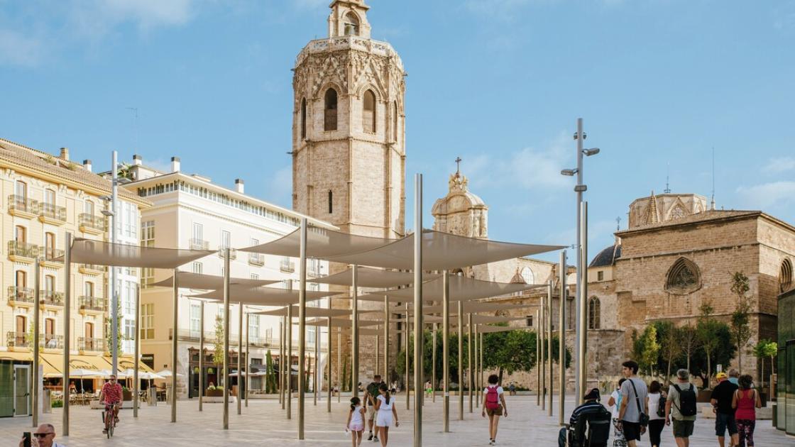 Plaza de la Reina