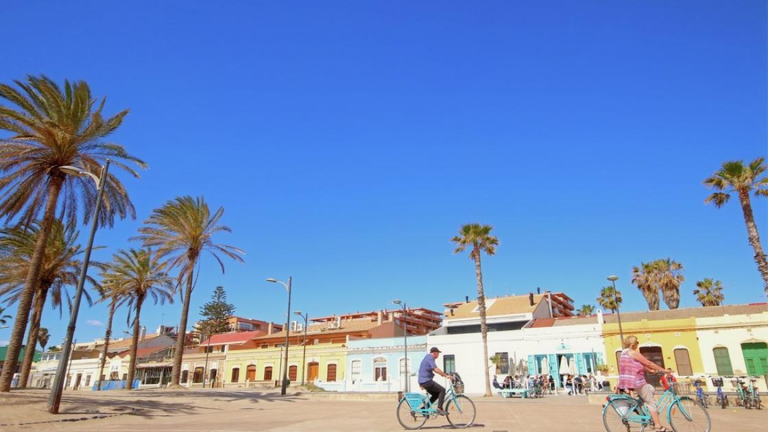 Playa Patacona paseo marítimo