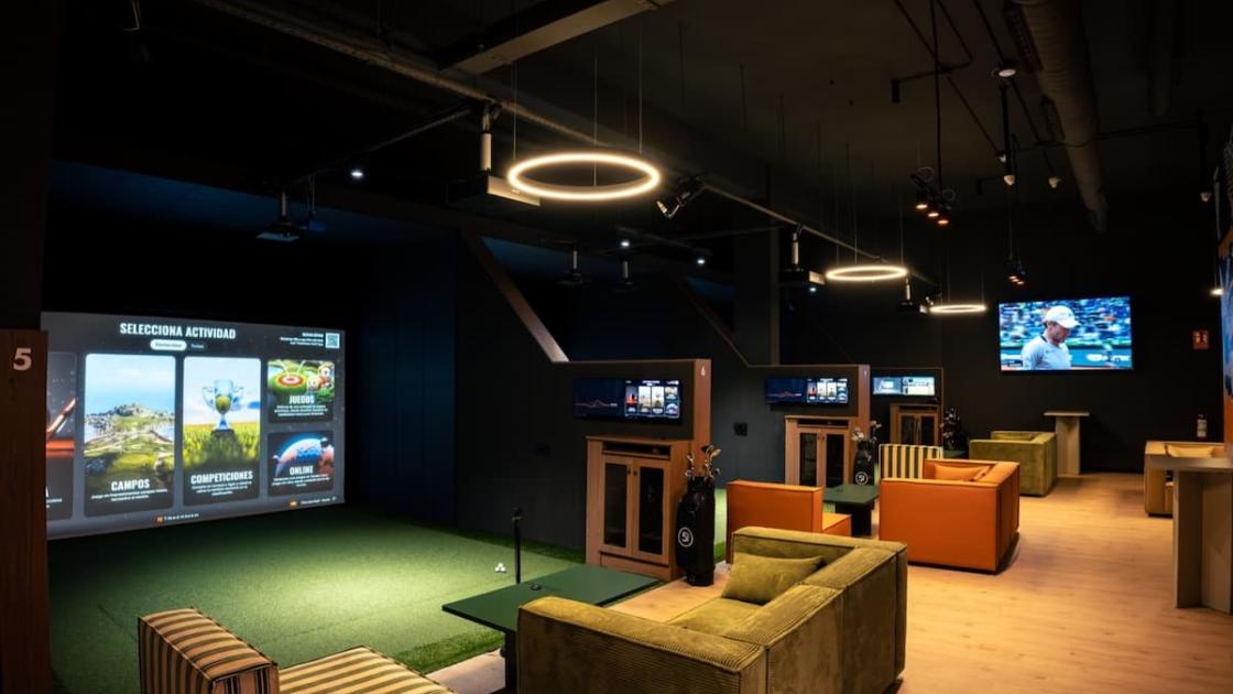 Prueba el golf urbano en Five Iron Golf València