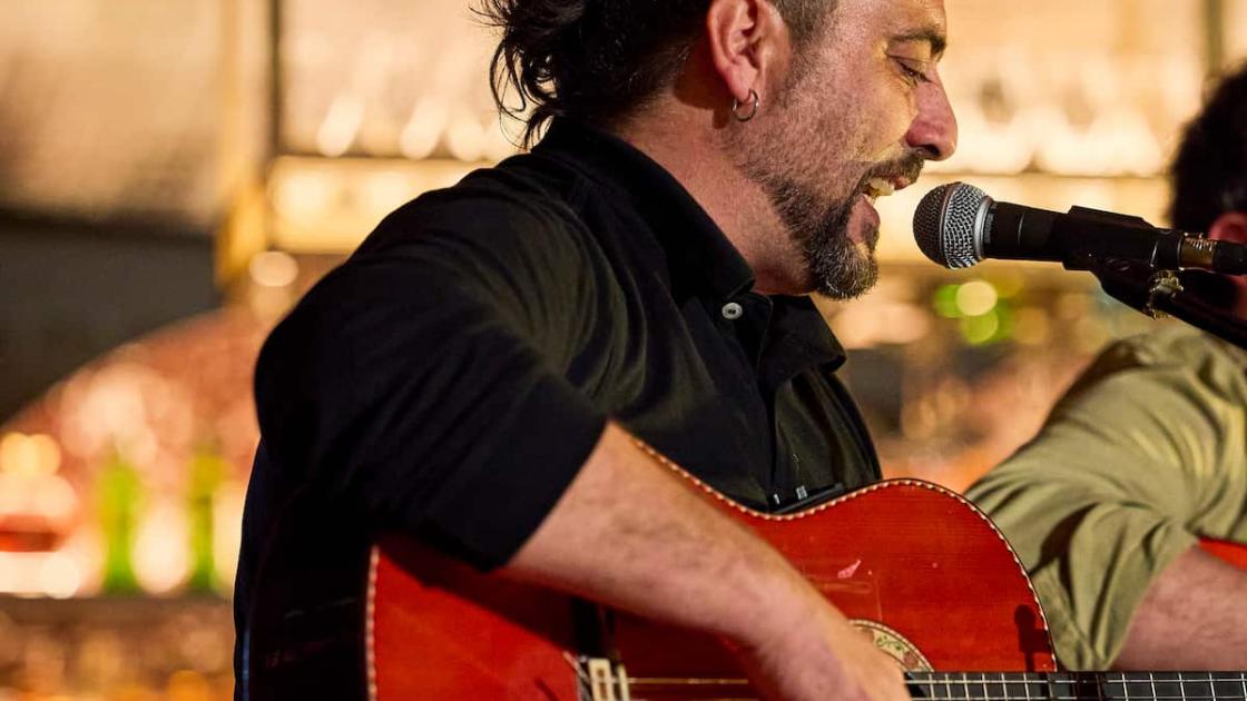 Cena y espectáculo flamenco en el Restaurante Alegal de València