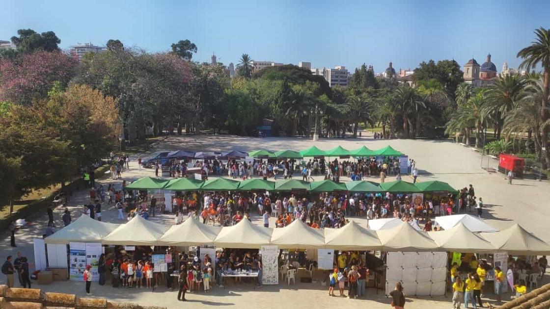Talleres y actividades científicas en los Jardines de Viveros