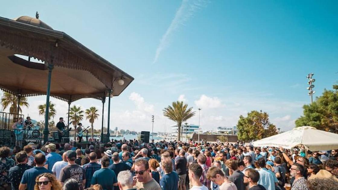 Música y esmorzar en la Pérgola de la Marina en València