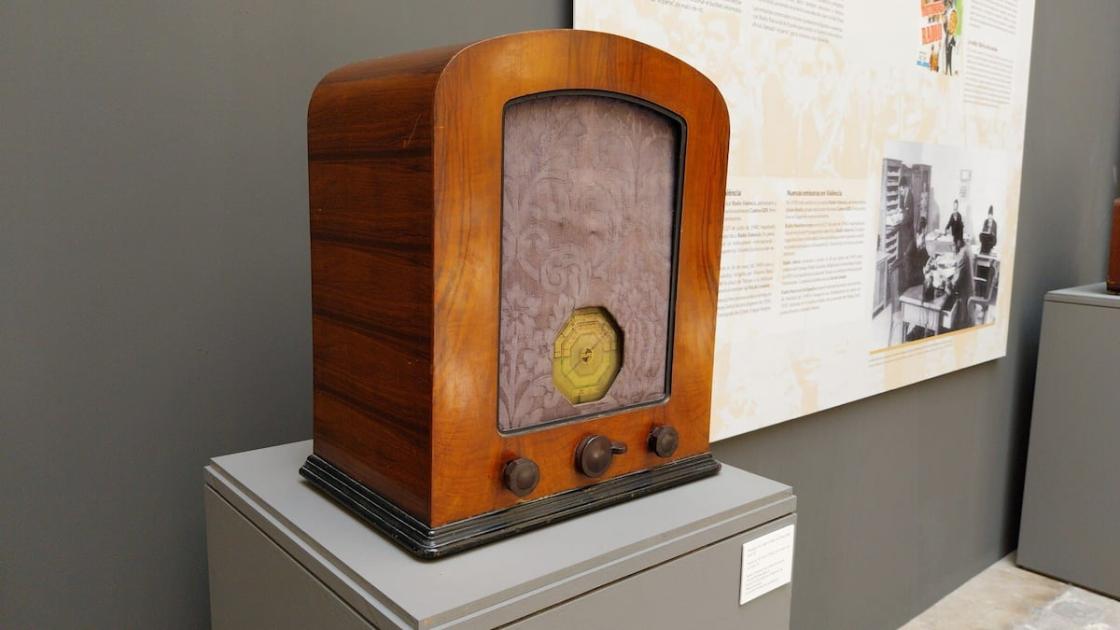 Exposición «València 100 años de radio»