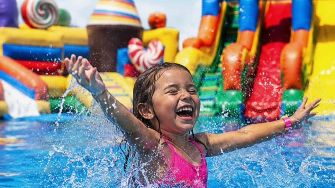 Vive un verano refrescante en el parque acuático WOW de València